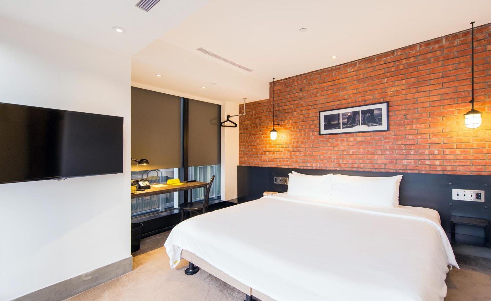Check Inn Taipei Songjiang Exterior photo